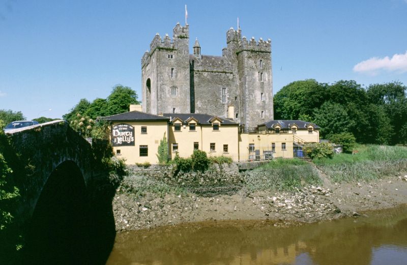 Bunratty Castle 06/2003