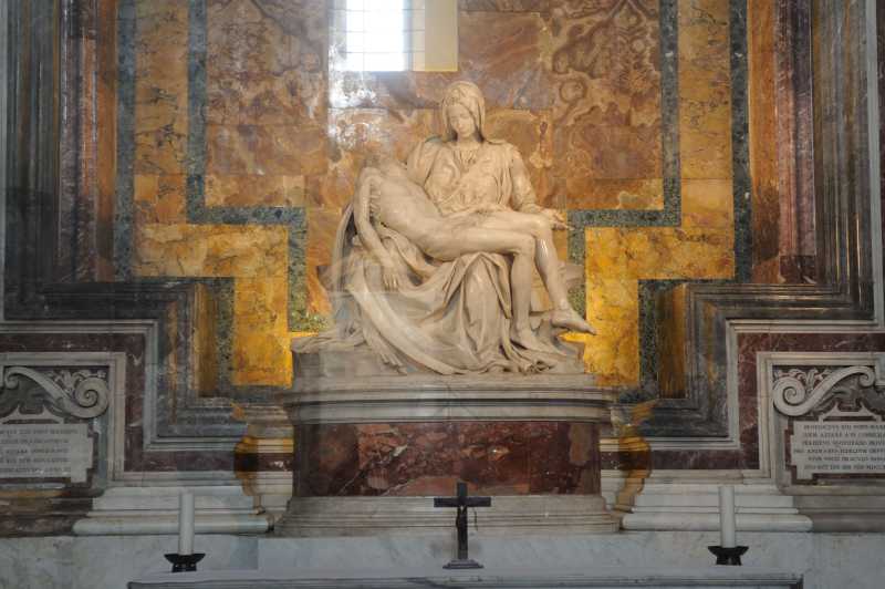 Pietà von Michelangelo, San Pietro in Vaticano (Petersdom), 04.2011
