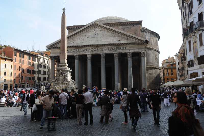 Pantheon - Santa Maria della Rotonda, 04.2011
